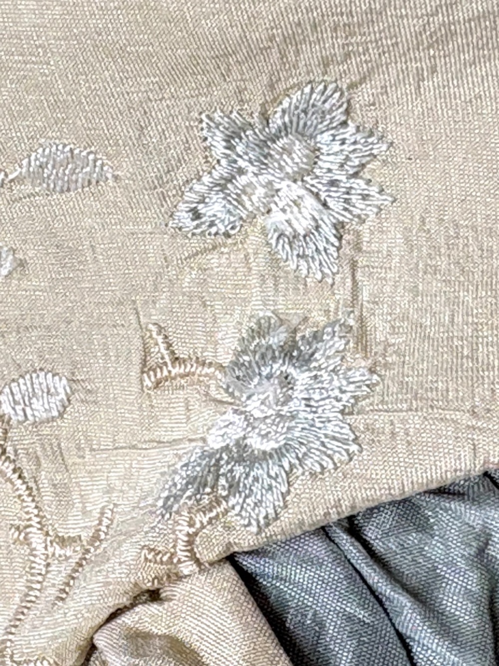 pillowcase JANE WILNER silk blue beige embroidered 27" square ruffle